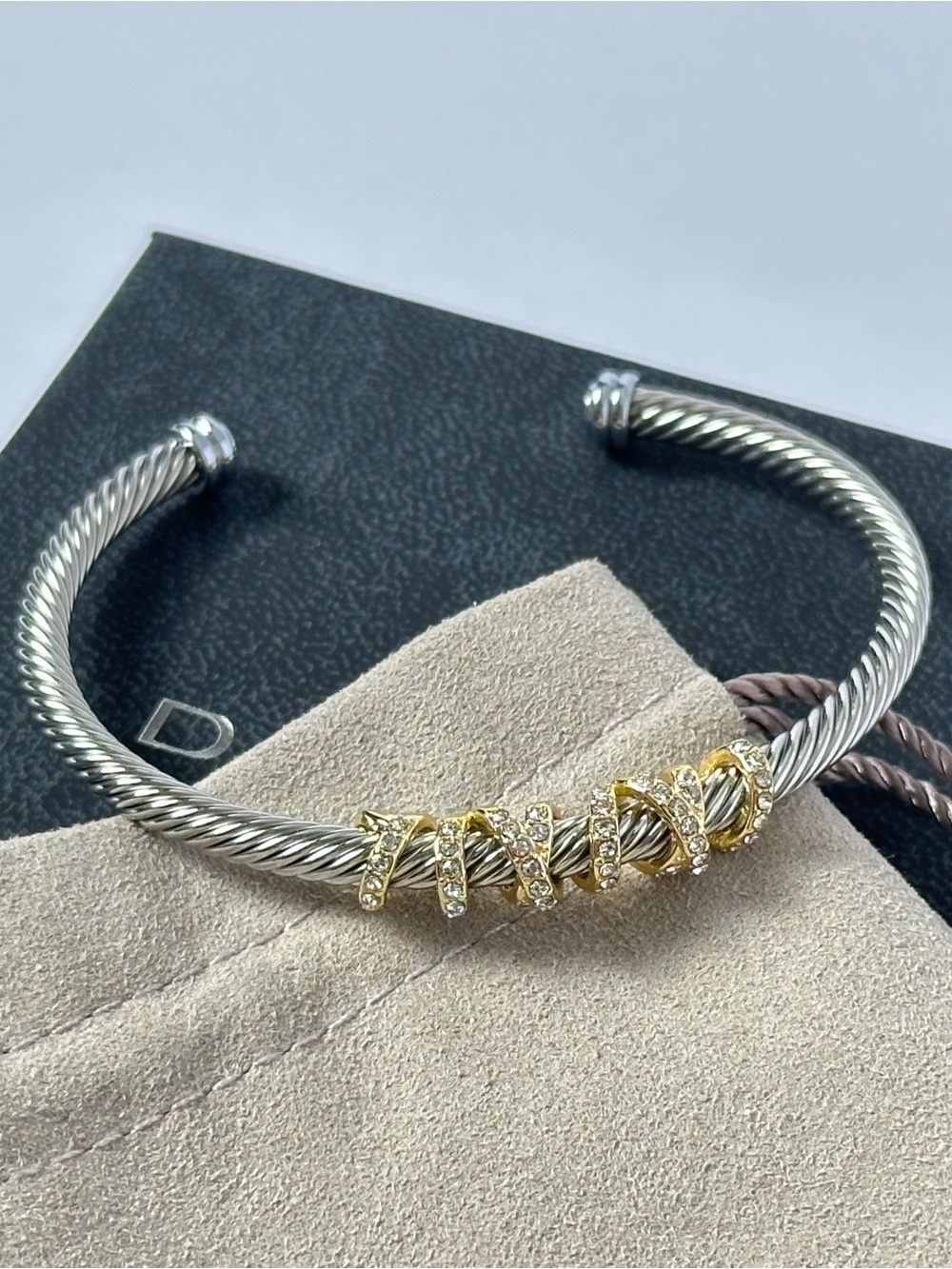 David Yurman 4mm Cable Cuff Gold Cross Over Pave Bracelet Size L